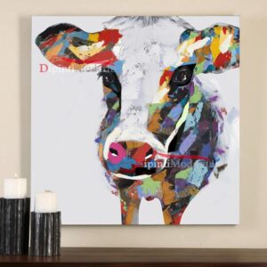 Dipinto a mano con mucca colorata astratta